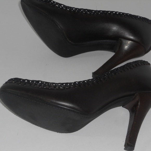 BURBERRY CLASSIC VINTAGE PUMPS SIZE (39) 9M - Picture 6 of 8